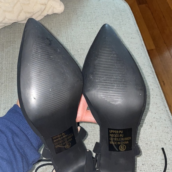 Women Pointy Toe Heels - Picture 6 of 7